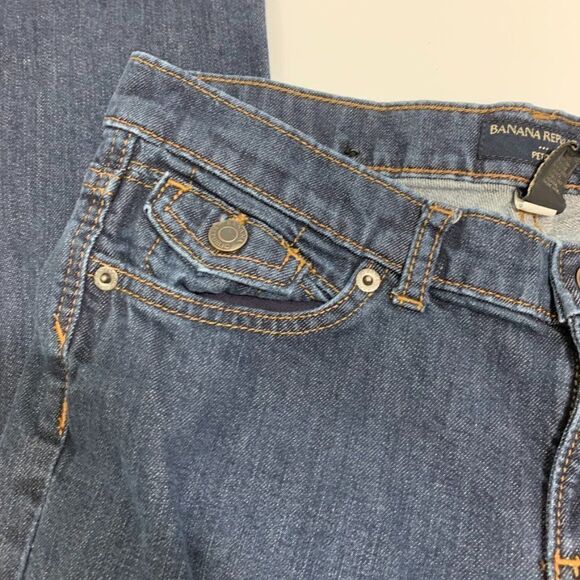 Banana Republic Petite Straight Leg Stretch Jean - Picture 4 of 5
